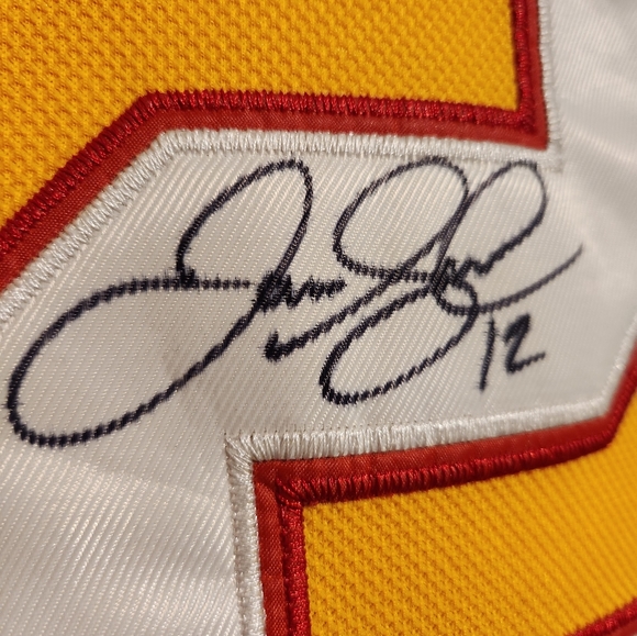 Signed and inscribed HOF NHL Heritage Classic Calgary FLAMES Jersey - Ignila. - Picture 2 of 10